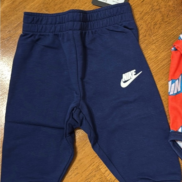 New Nike Infant Set - Bold Orange and Blue— size 3 mos - Picture 5 of 8